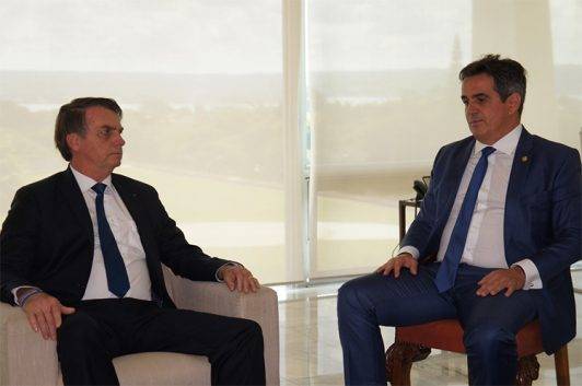 O presidente Jair Bolsonaro com o senador Ciro Nogueira